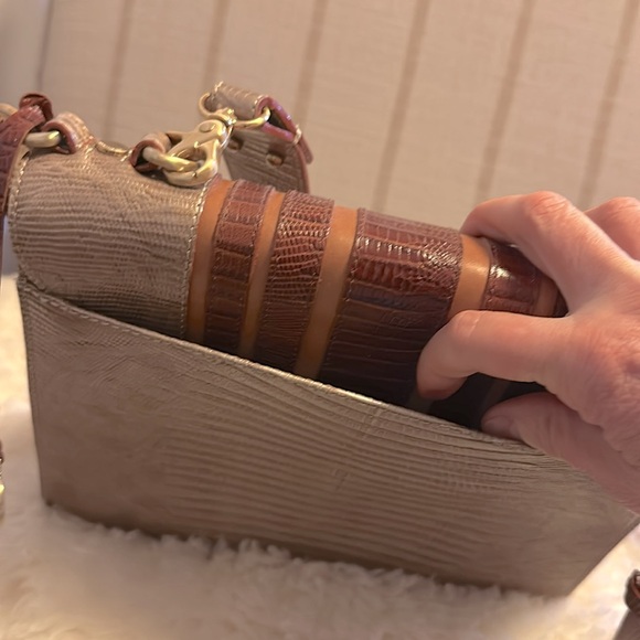 Brahmin bag, like new, medium - Picture 6 of 13